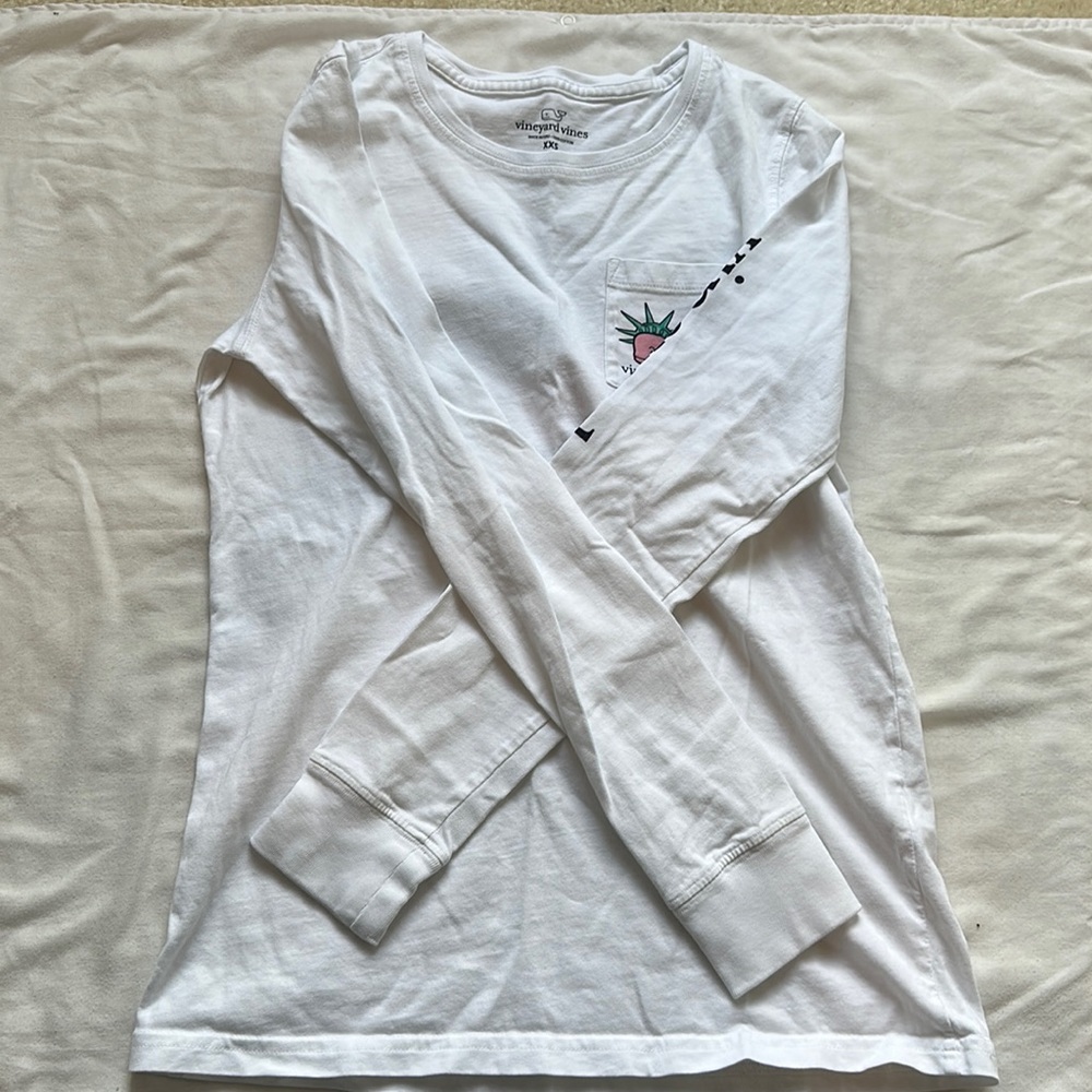 Vineyard Vines White long sleeve